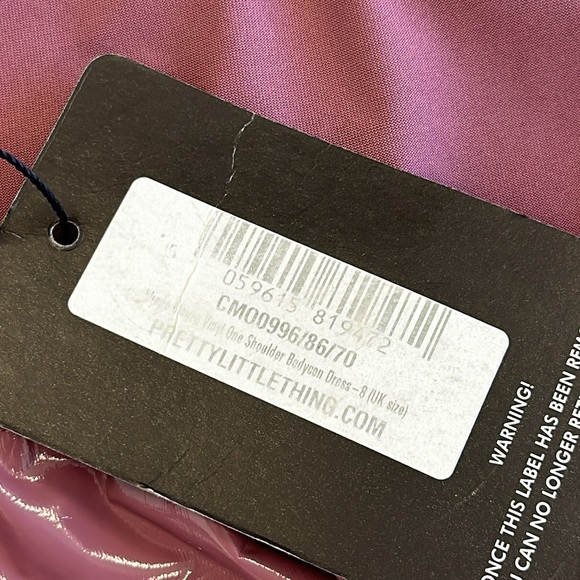 PrettyLittleThing • Vinyl Single Strap Mini • Sz 4 • NWT! - Picture 2 of 8